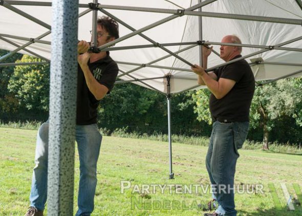 Easy up tent 3x4,5 meter opbouw huren - Partytentverhuur Leeuwarden